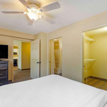 Extended Stay America Select Suites - Orlando - Lake Mary - 1040 Greenwood Blvd Exteriör bild