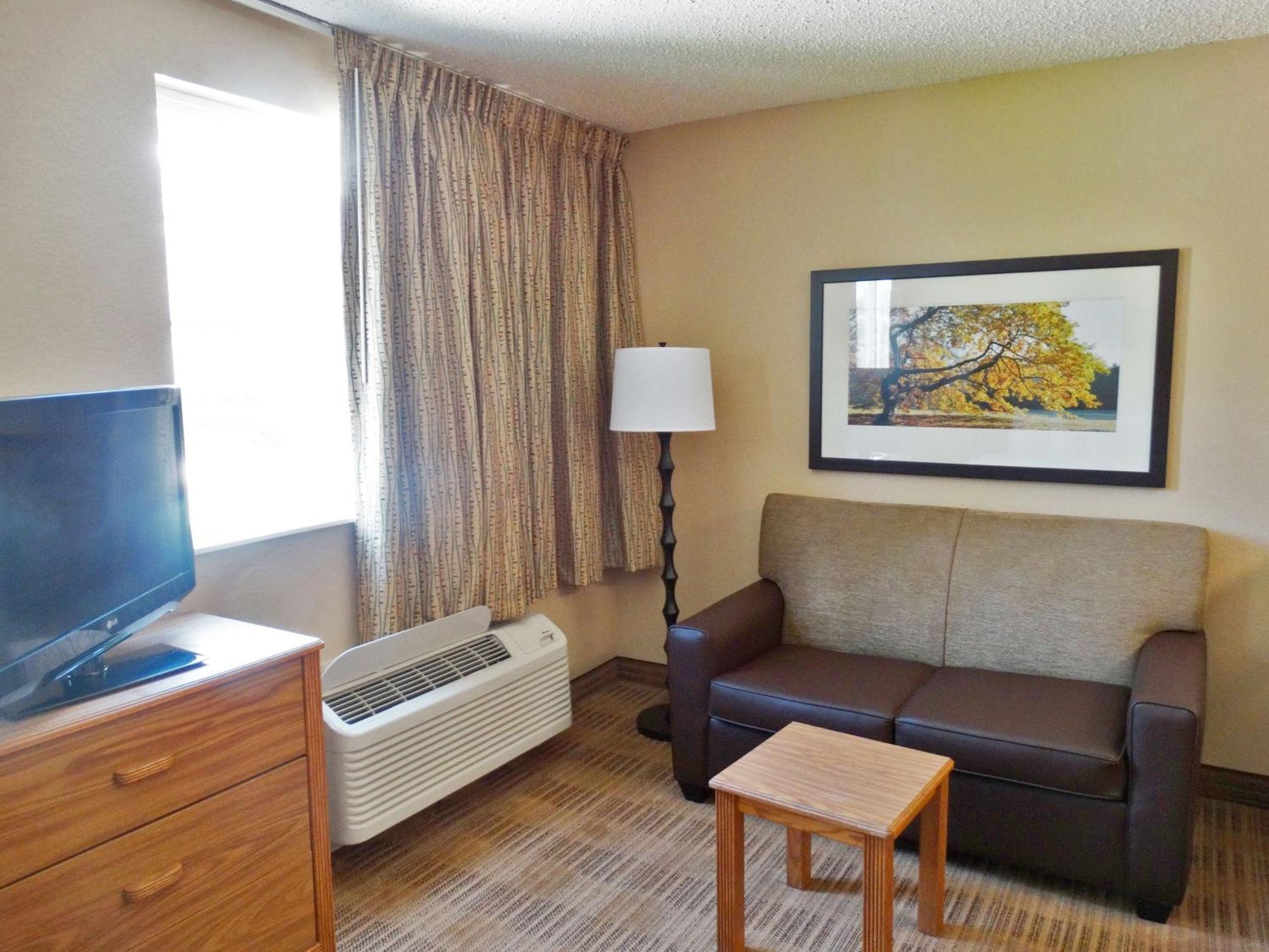 Extended Stay America Select Suites - Orlando - Lake Mary - 1040 Greenwood Blvd Exteriör bild