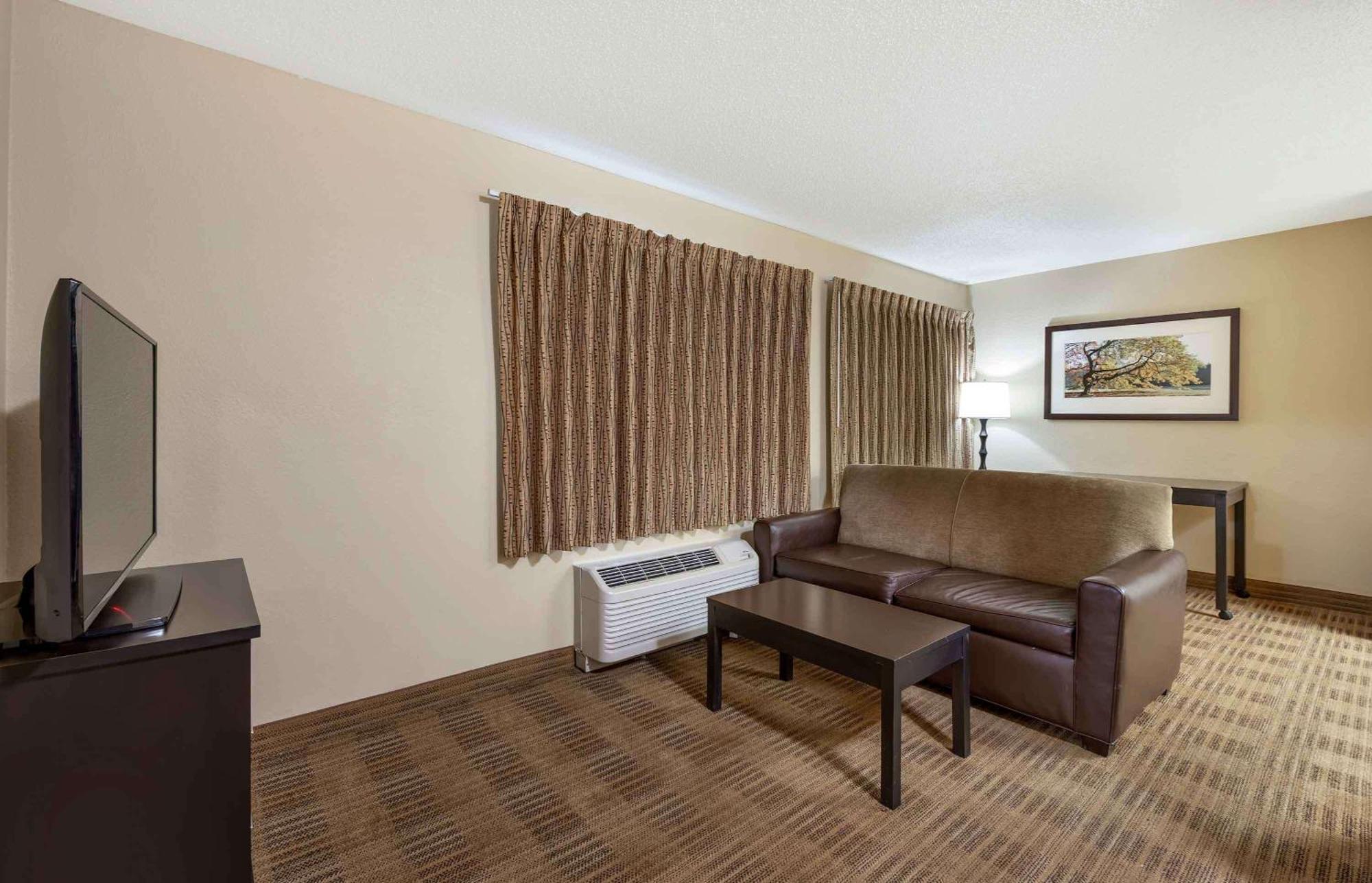 Extended Stay America Select Suites - Orlando - Lake Mary - 1040 Greenwood Blvd Exteriör bild